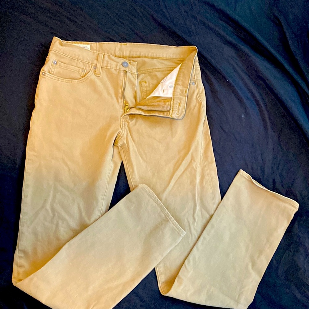 Like new, mens slim fit  tan Levi’s. Size 32W 34L